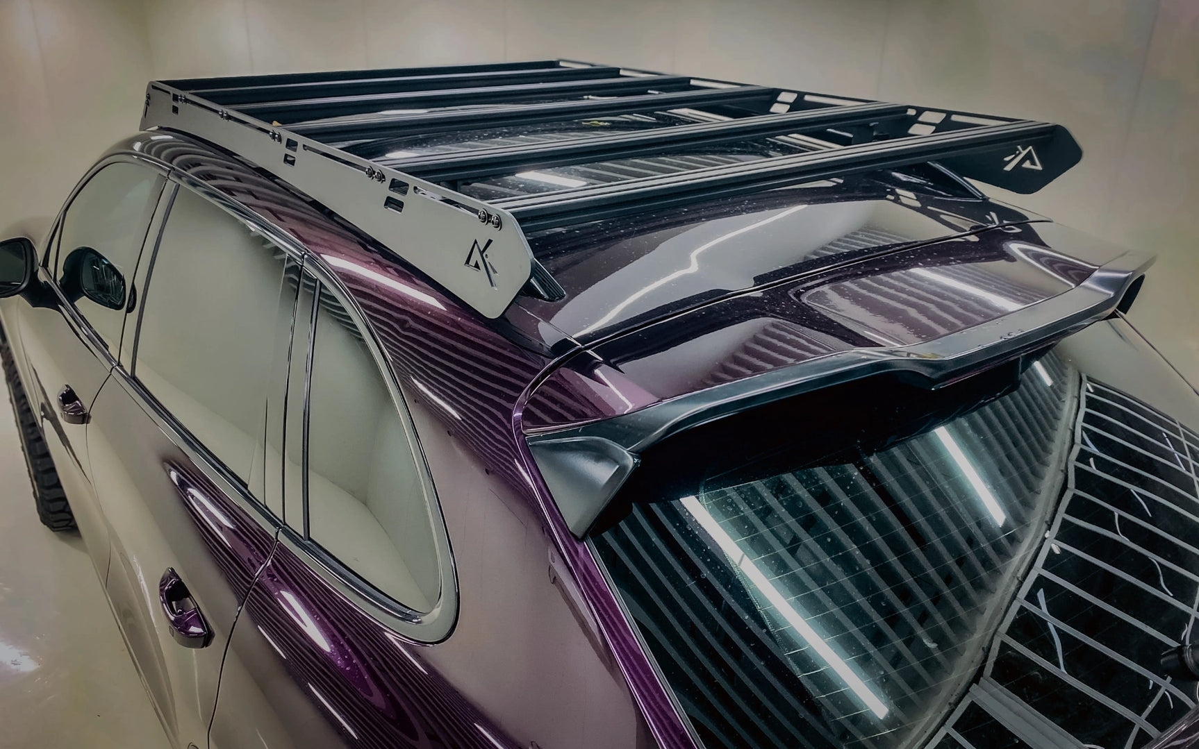 Porsche Cayenne super slim modular roof rack system