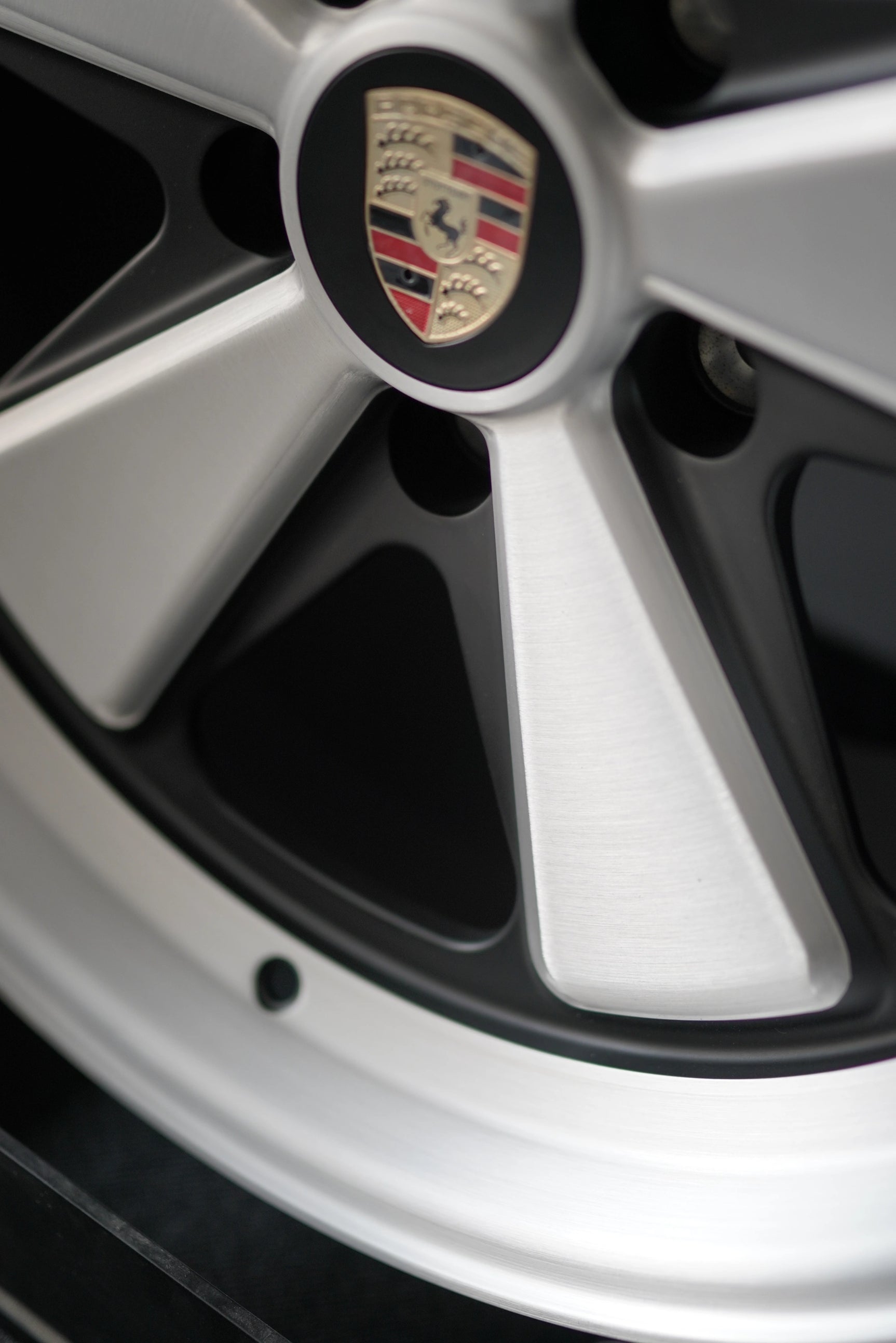 Edition W Forged Fuchs Offroad Wheels – Akioverland × WrapWorkz