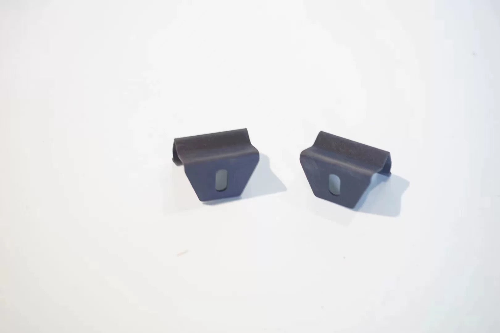 LC80 off-road ditch light bracket kit – Premium light mounts for Toyota Land Cruiser HDJ80, HDJ81, FJ80, and LX450 models.