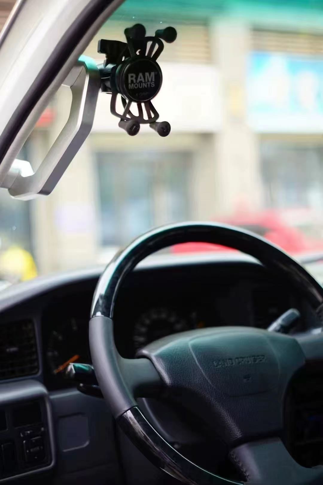 Toyota Land Cruiser 80 Series CNC handle bar with accessory mounts. Ram mounts