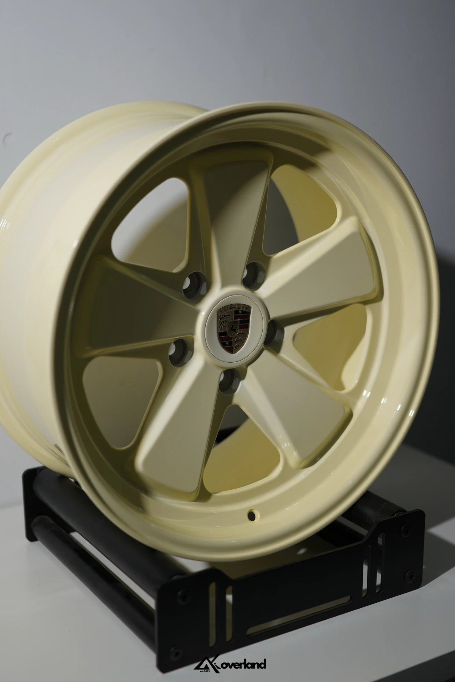 Creme white 5x130 forged wheel by Akioverland, classic Fuchs-inspired design for Porsche Cayenne off-road applications.