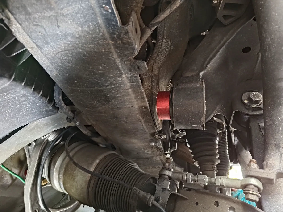 Akioverland V1 Subframe Drop Kit — available in 1", 1.25", and 1.5" drop options for Porsche Cayenne, VW Touareg, and Audi Q7 (photo 2 of 3)