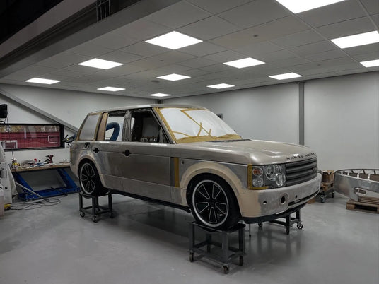 Bespoke L322 Electrified using Forge Fuchs Wheels Reimagined