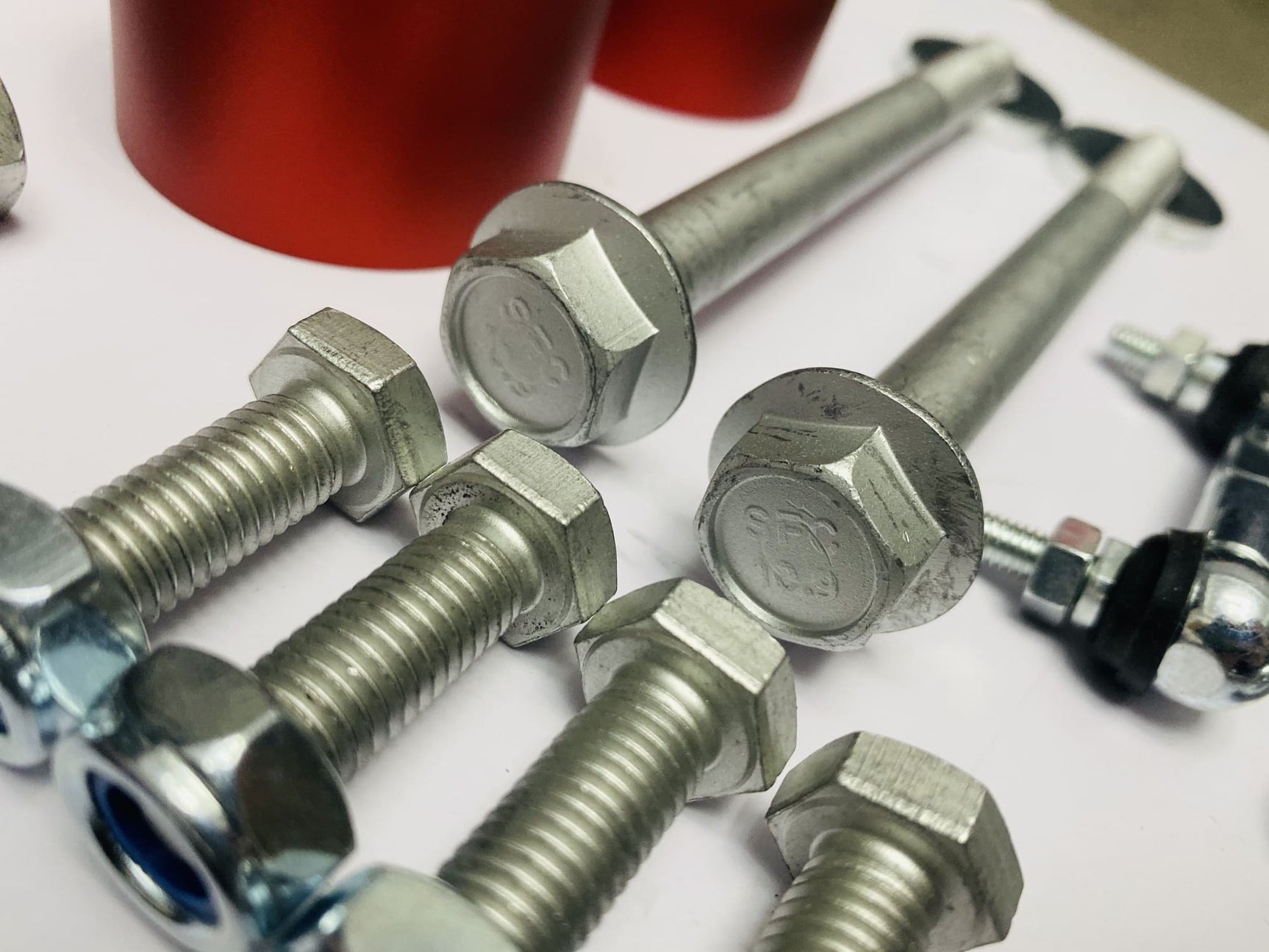 akioverland subframe drop for porsche cayenne