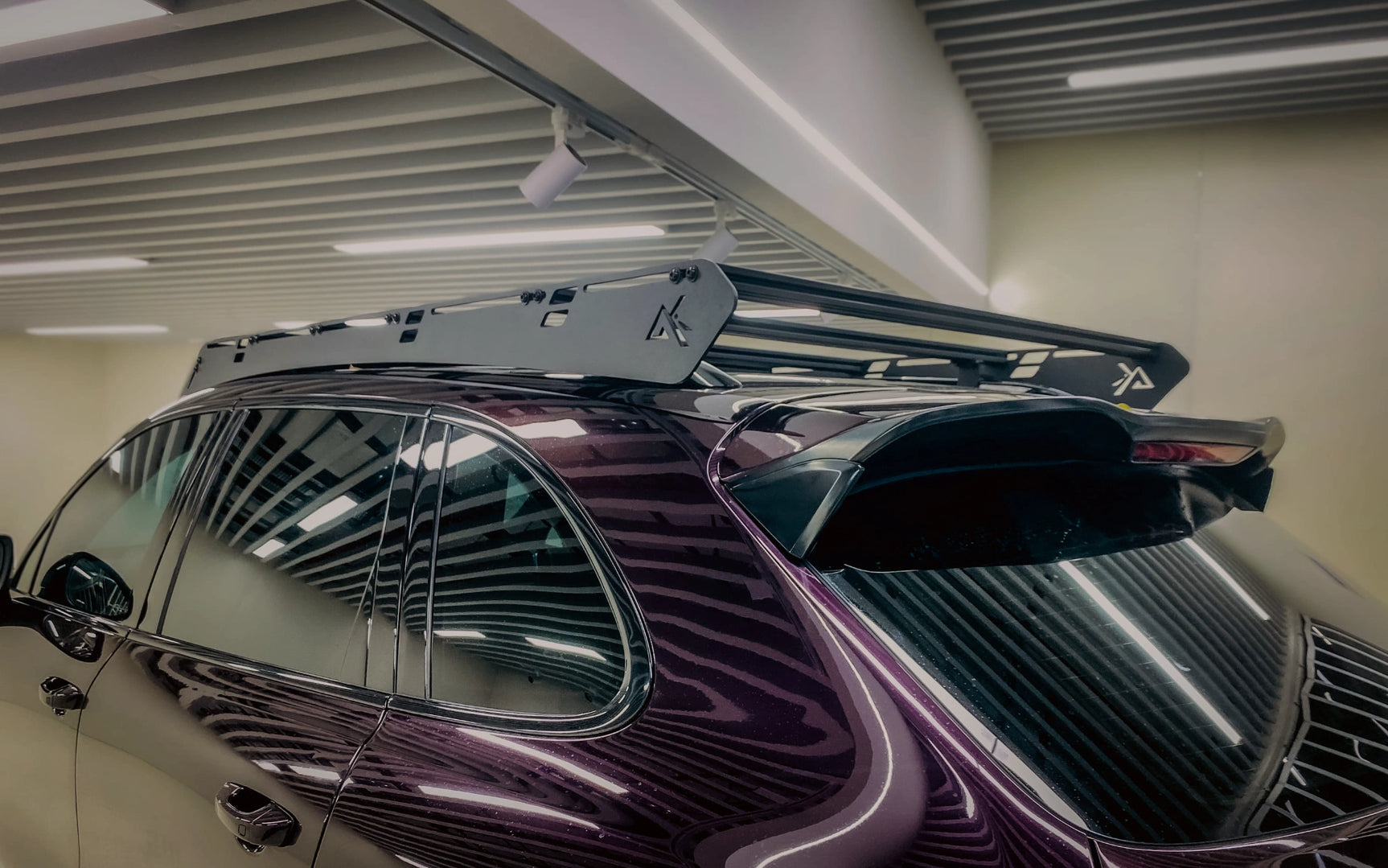 Akioverland super slim roof rack for gen 2 porsche cayenne 958 and vw touareg