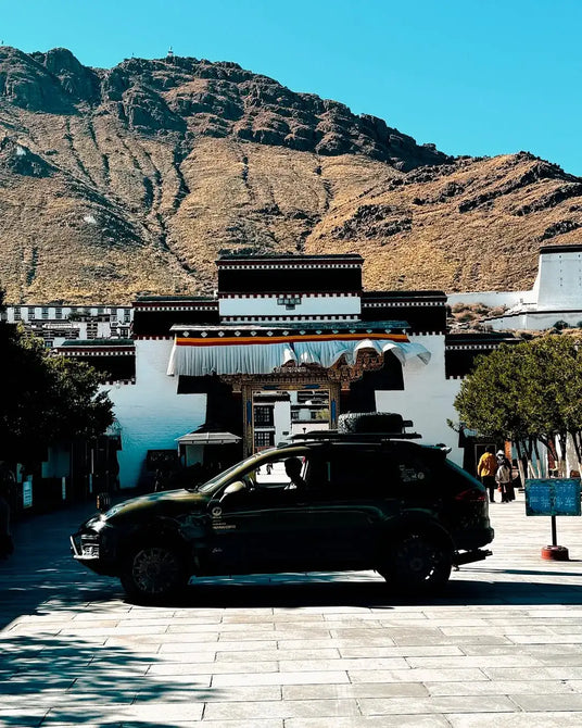 porsche cayenne 958 overland expedition setup