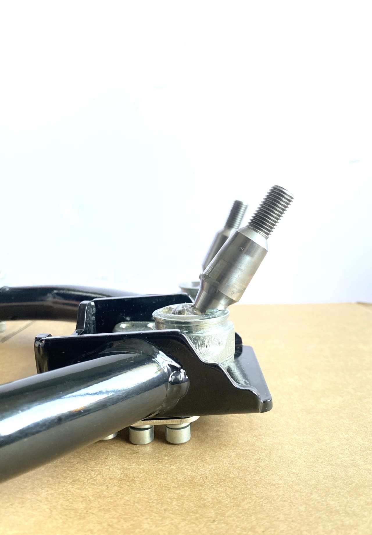 akioverland adjustable upper control arm for porsche cayenne