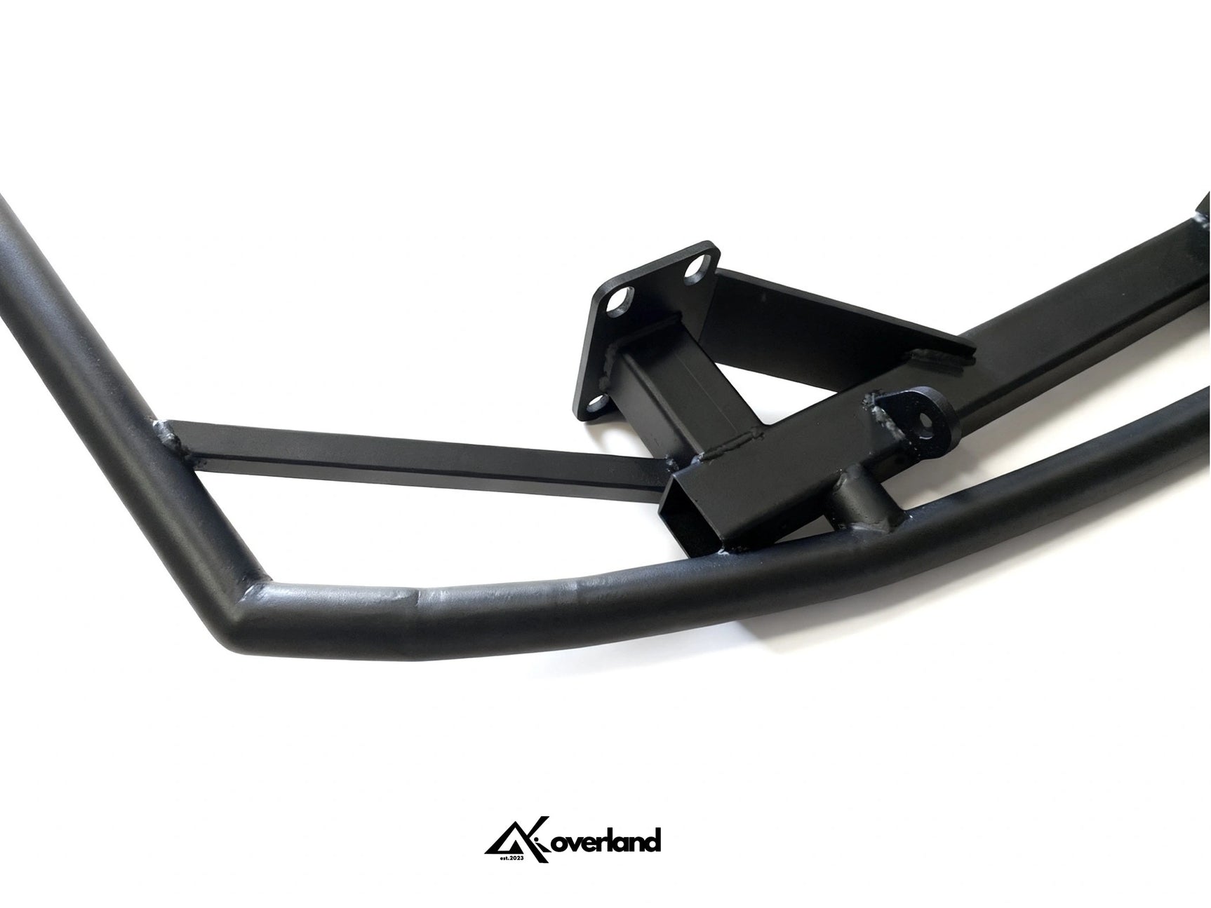 Close-up of Akioverland tubular bumper’s hand-welded joints and recovery point for porsche cayenne 957