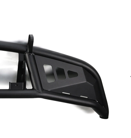Close-up of heavy-duty Cayenne 955 off-road bumper with detachable bull bar