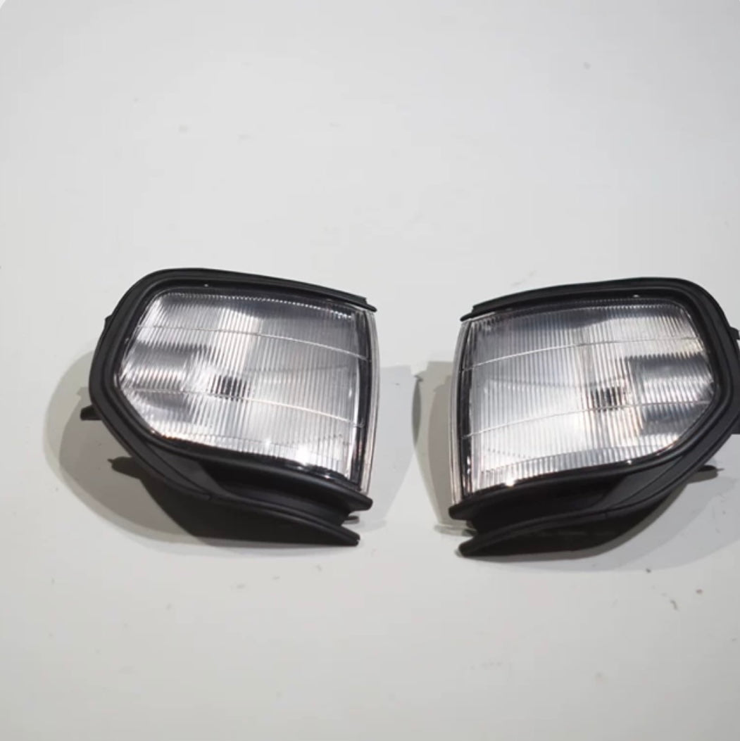 Black Bezel Corner Light Amber/Clear for Toyota Land Cruiser LC80