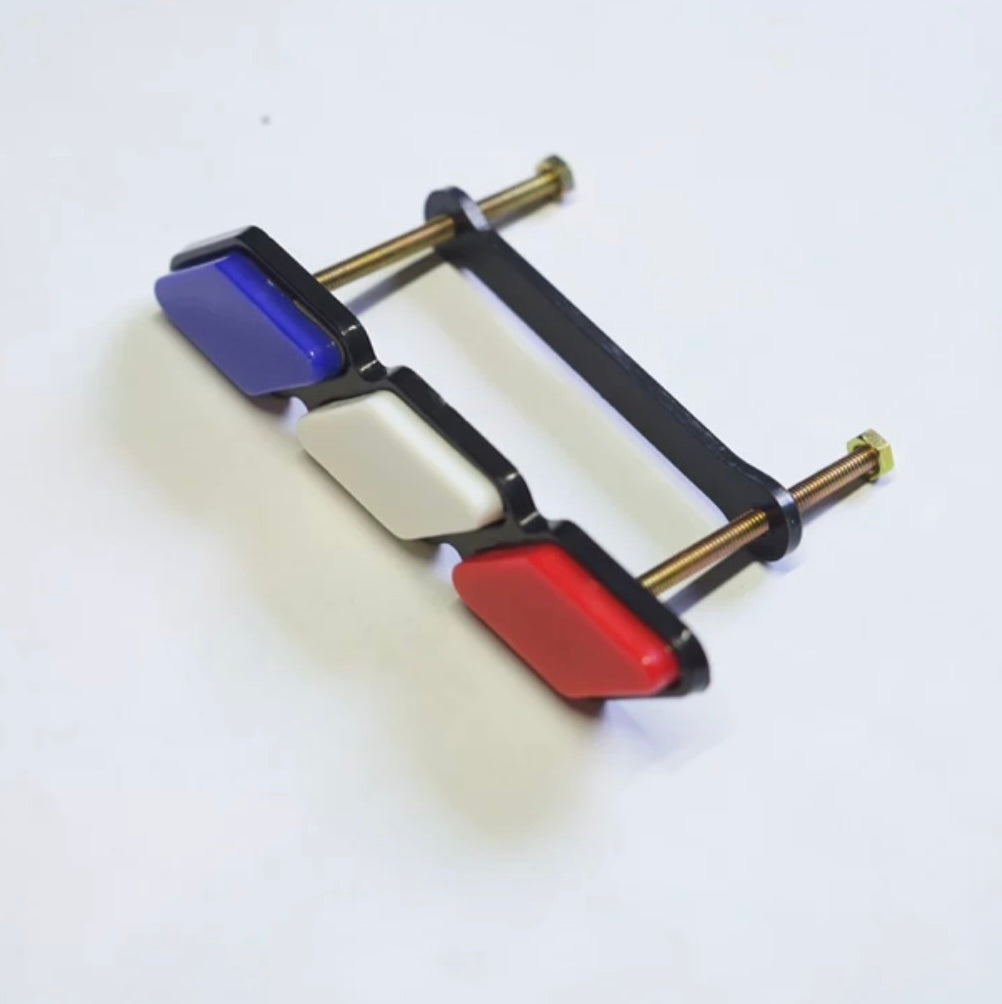 FJ Cruiser Grille Inserts – AkiOverland