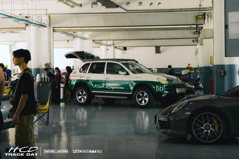 Offroad Porsche Cayenne 955  with 
 Midnight Purple Bronze Wheels GT3RS 991 911 Kuala Lumpur Malaysia Porsche Car Event