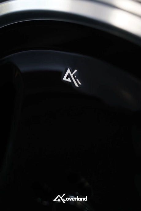 AkiOverland Nabalu forged wheel branding engraving detail