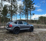 Cayenne S 957 with Akioverland 2.5" air suspension lift kit in Finland (photo 2 of 3)