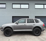 Cayenne S 957 with Akioverland 2.5" air suspension lift kit in Finland (photo 3 of 3)