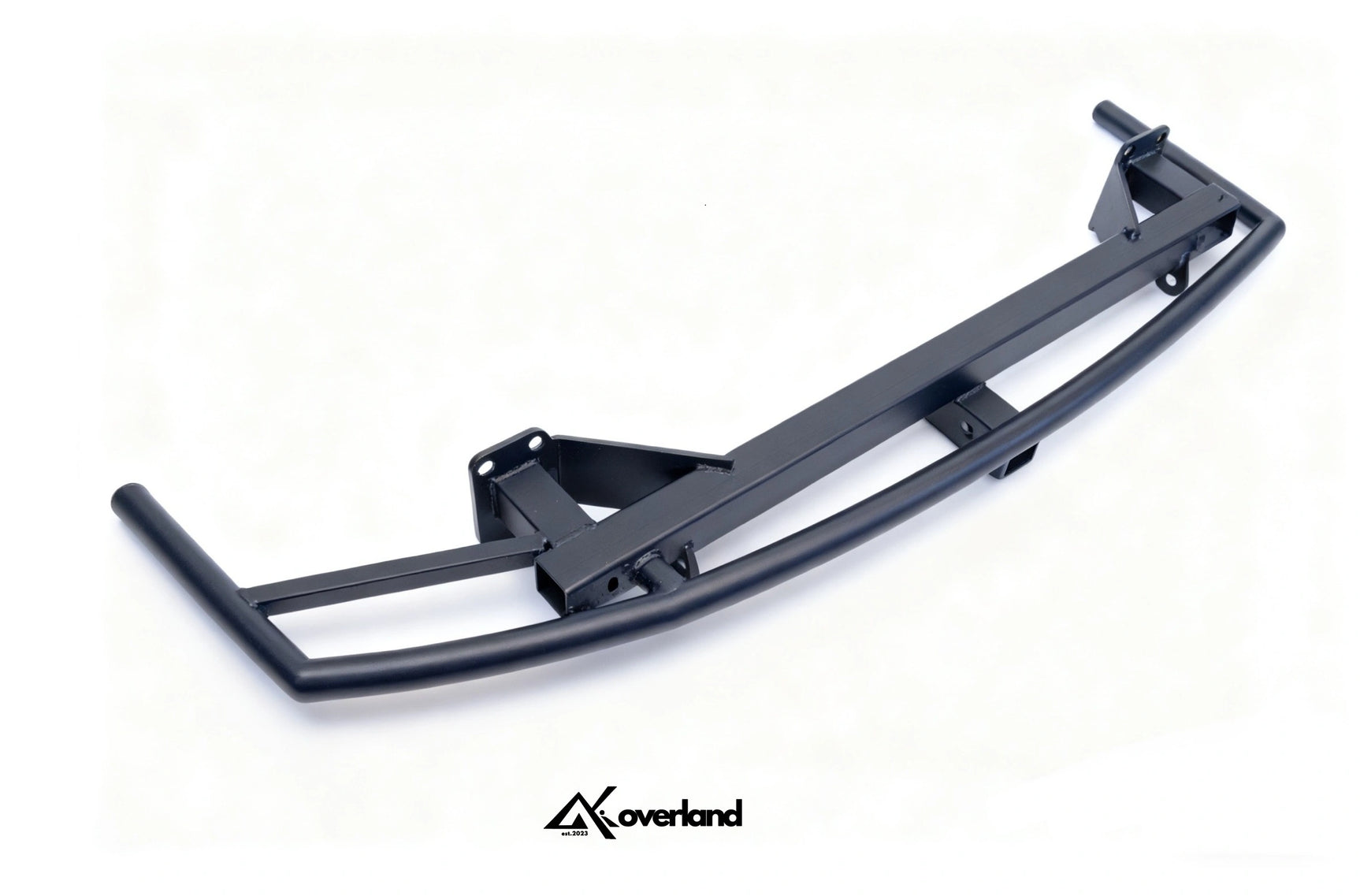 Akioverland porsche cayenne 957 tubular bumper overall view including mounting brackets and integrated square recovery structure.